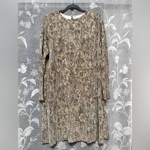 Lovely pleated H&M dress